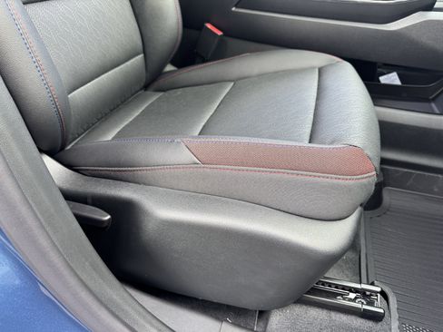 New 2026 Chevrolet Equinox RS w/ LPO, Floor Liner Package image 24