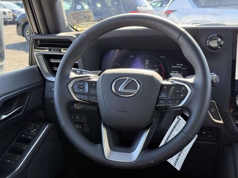 New 2026 Lexus GX 550 image 9