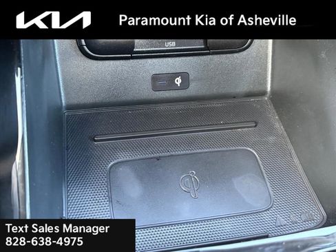 Used 2022 Kia Telluride S image 16