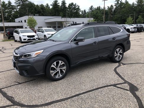 Used 2022 Subaru Outback Limited XT AWD/4WD image 7