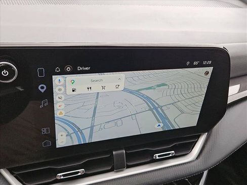 Certified 2025 Chevrolet Equinox LT FWD image 13
