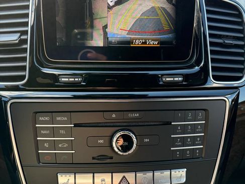 Used 2017 Mercedes-Benz GLS 450 4MATIC image 16