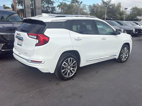Used 2023 GMC Terrain Denali AWD/4WD image 3