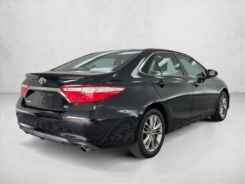 Used 2015 Toyota Camry SE FWD image 5