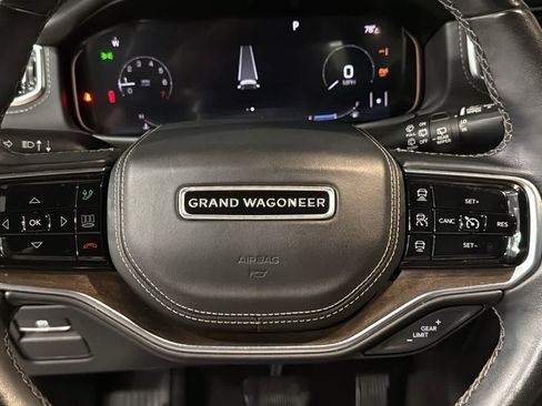Used 2022 Jeep Grand Wagoneer Series II AWD/4WD image 11