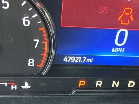 Used 2022 Ford Explorer XLT w/ Equipment Group 202A image 15