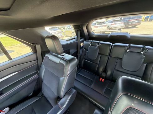 Used 2025 Ford Explorer ST w/ Sun And Sound Package AWD/4WD image 24