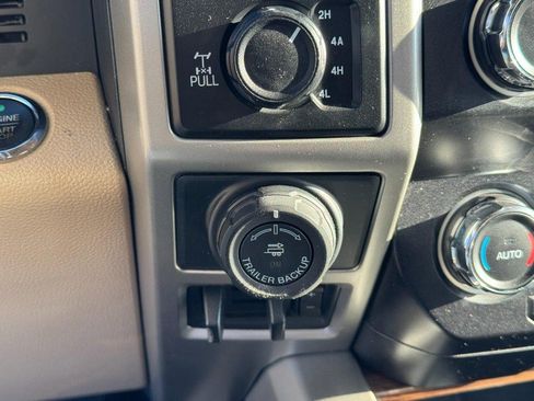 Used 2019 Ford F150 Lariat image 21