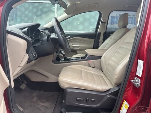 Used 2018 Ford Escape SEL image 8
