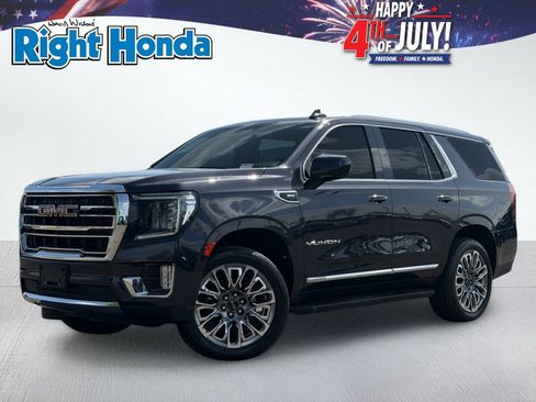 Used 2023 GMC Yukon SLT AWD/4WD image 1