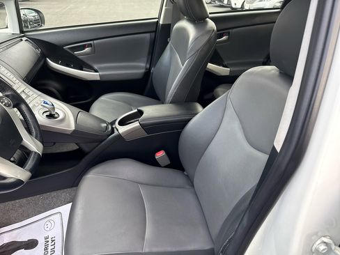 Used 2015 Toyota Prius Persona Series image 11