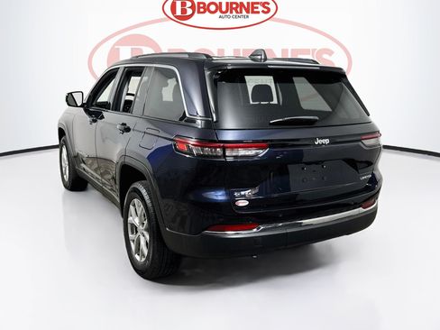 Used 2023 Jeep Grand Cherokee Limited AWD/4WD image 9