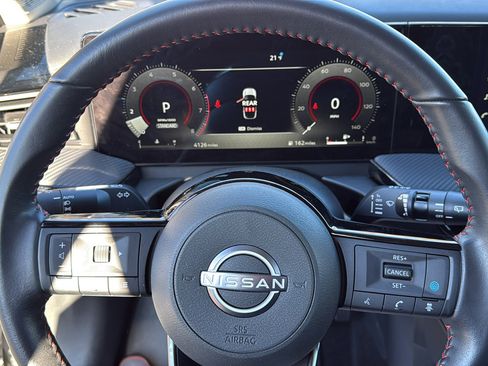 Certified 2025 Nissan Kicks SR image 9