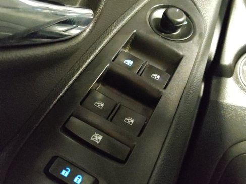 Used 2016 Chevrolet Trax LT w/ LT Convenience Package FWD image 27