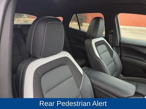 Used 2024 Chevrolet Blazer EV LT AWD/4WD image 35