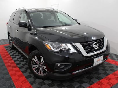 Used 2017 Nissan Pathfinder SV