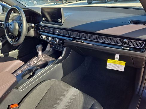 Used 2026 Honda Civic Sport image 31