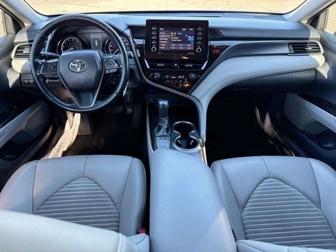 Used 2022 Toyota Camry SE image 15