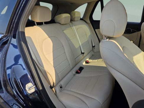Used 2019 Mercedes-Benz GLC 300 image 25