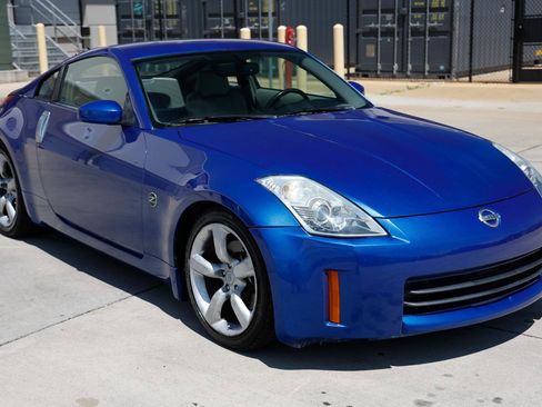 Used 2006 Nissan 350Z Touring w/ (N93) Cargo Convenience Pkg RWD image 15