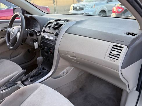 Used 2009 Toyota Corolla LE image 19