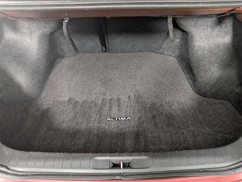 Used 2015 Nissan Altima 2.5 SV w/ Convenience Package image 24