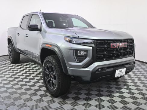 Used 2025 GMC Canyon Elevation w/ Convenience Package AWD/4WD image 8