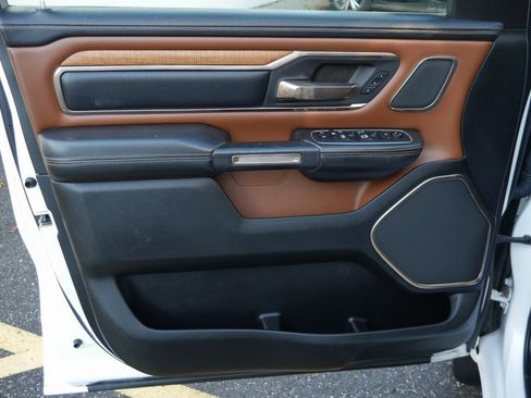 Used 2020 RAM 1500 Longhorn image 29