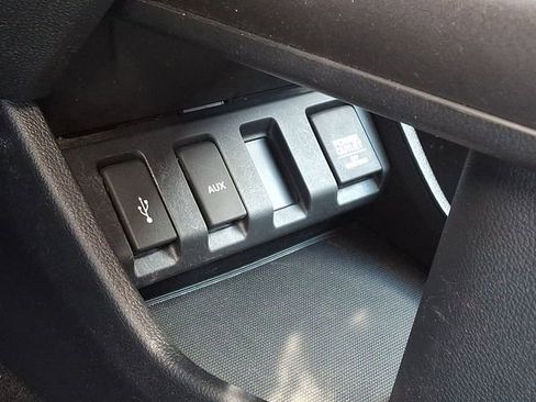 Used 2017 Honda HR-V LX image 24