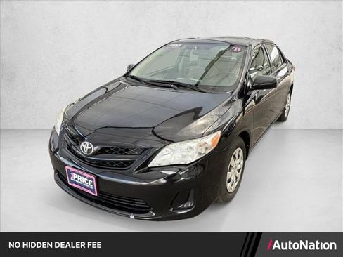 Used 2011 Toyota Corolla LE FWD image 1