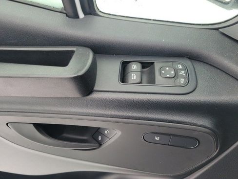 Used 2025 Mercedes-Benz Sprinter 2500 image 21