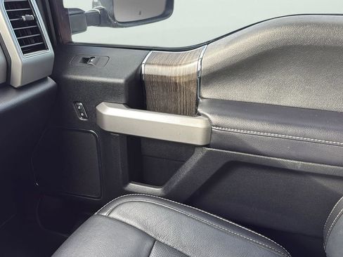 Used 2020 Ford F350 Lariat w/ FX4 Off-Road Package image 21