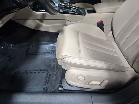 Used 2023 Audi A4 2.0T Premium Plus image 11