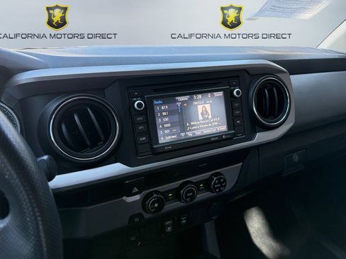 Used 2018 Toyota Tacoma SR5 RWD image 14