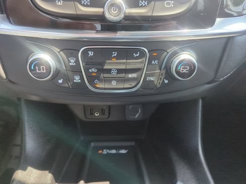 Certified 2023 Chevrolet Traverse LT AWD/4WD image 25