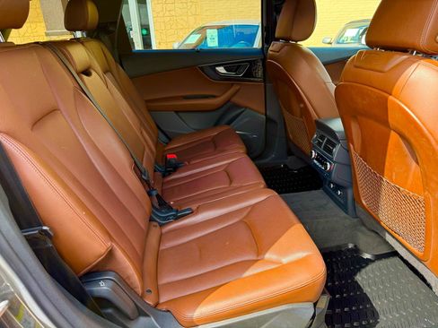 Used 2018 Audi Q7 3.0T Prestige image 19