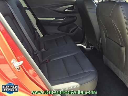 Used 2024 Buick Envista Sport Touring w/ Convenience I Package FWD image 17