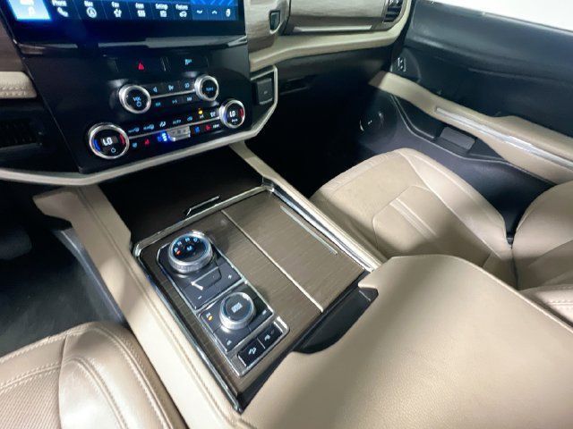 Used 2023 Ford Expedition Limited AWD/4WD image 24