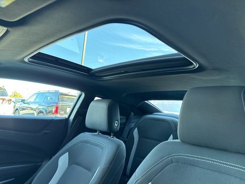 Used 2022 Chevrolet Camaro LT image 13