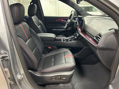 Used 2024 Chevrolet Traverse RS w/ LPO, Floor Liner Package image 29