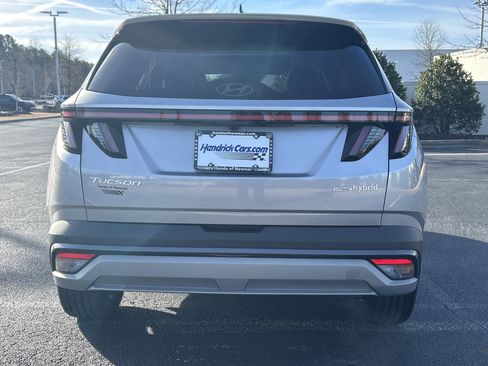 Used 2025 Hyundai Tucson Limited image 8