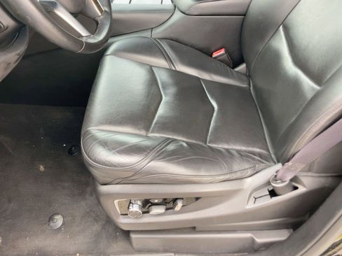 Used 2017 Cadillac Escalade ESV Platinum image 13