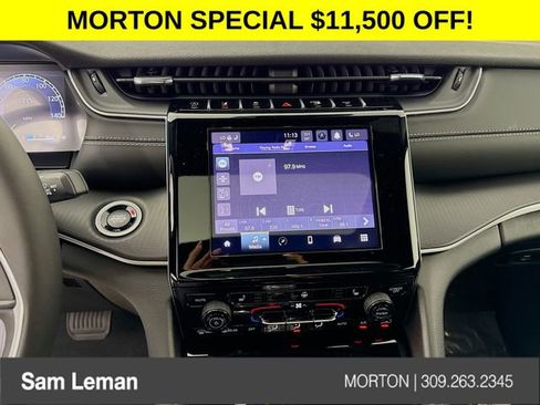 New 2025 Jeep Grand Cherokee L Altitude image 14