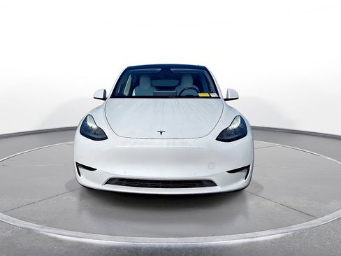 Used 2021 Tesla Model Y Long Range AWD/4WD image 3