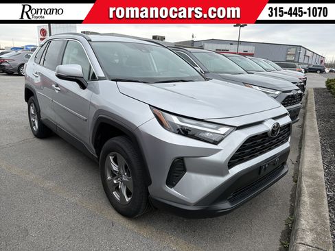 Used 2023 Toyota RAV4 XLE image 1