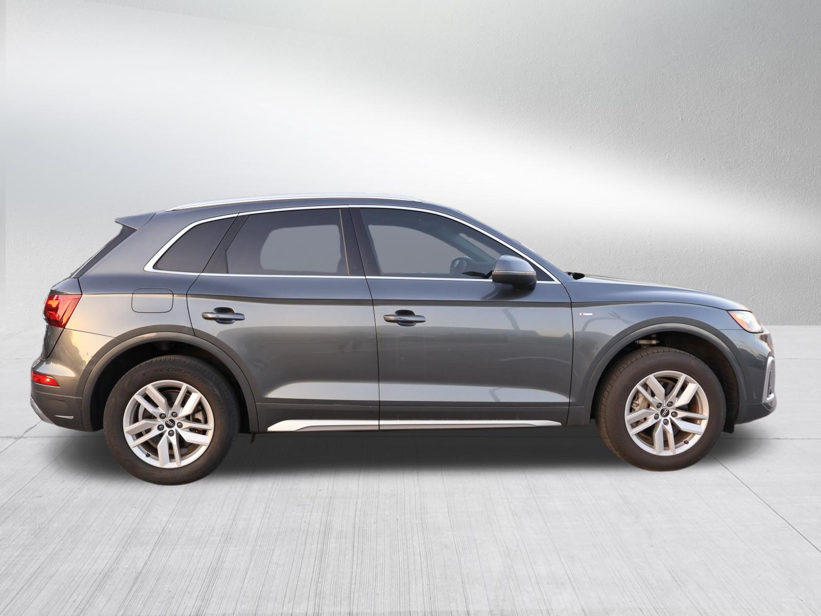 Used 2022 Audi Q5 2.0T Premium w/ Convenience Package AWD/4WD image 7