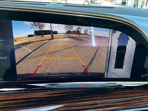 Used 2021 Cadillac Escalade Premium Luxury image 23