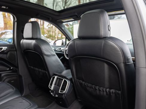 Used 2011 Porsche Cayenne Sport Utility 4D image 26