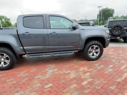 Used 2016 Chevrolet Colorado Z71 AWD/4WD image 2