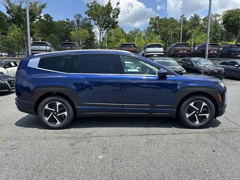 New 2026 Hyundai Ioniq 9 SE image 8